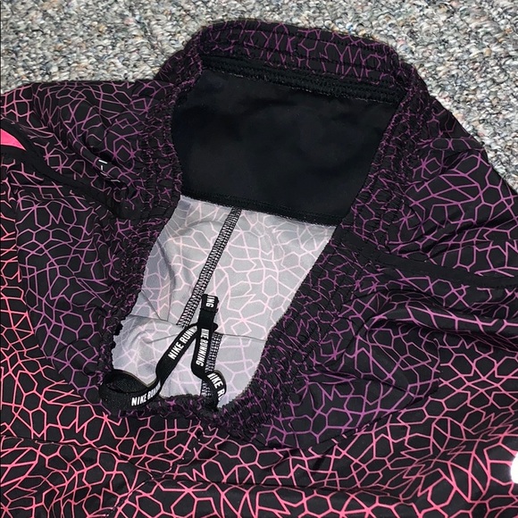 Nike Running Shorts - Picture 2 of 2